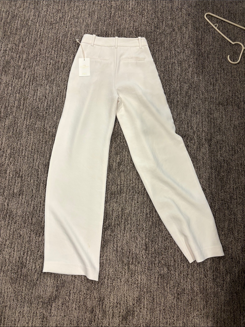 Aritzia Tailored High-Waist Wide-Leg Pants - Cream - Picture 4 of 4
